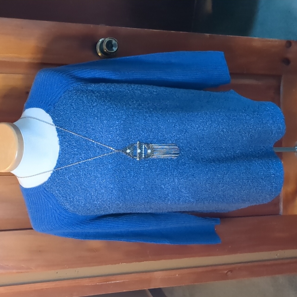 D/c jeans* ladies long sleeve periwinkle multi texture round hem/neck sweater